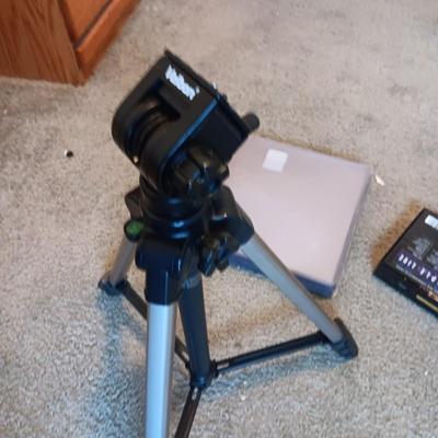 VELBON CX 580 ADJUSTABLE TRIPOD, THICK PAGE PROTECTORS AND GARTH BROOKS ON CD