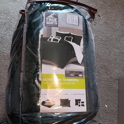 5 PC KING COMFORTER SET (ULTRA MINK TO SHERPA)