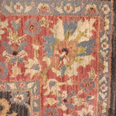 AREA RUG