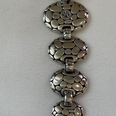 John Hardy Sterling silver Kali pebble graduated pendant