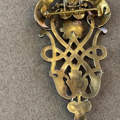 Victorian bohemian deep red brooches