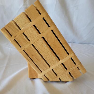 Kitchen Knives, Blocks, and Sharpener (K-EL)