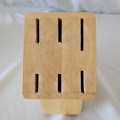 Kitchen Knives, Blocks, and Sharpener (K-EL)