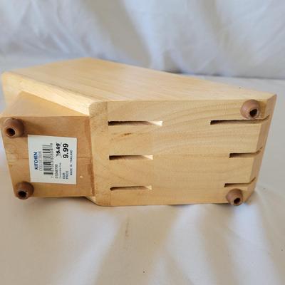 Kitchen Knives, Blocks, and Sharpener (K-EL)