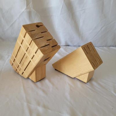 Kitchen Knives, Blocks, and Sharpener (K-EL)