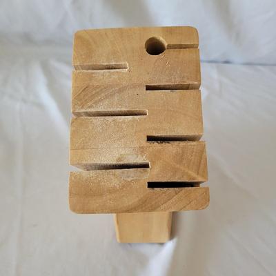 Kitchen Knives, Blocks, and Sharpener (K-EL)