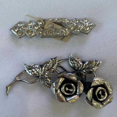 Silvertone brooches and Clip
