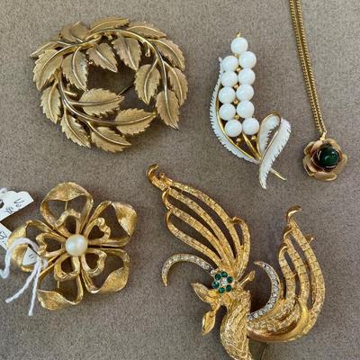 Vintage gold tone, necklace, and brooches