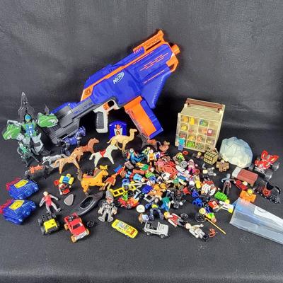 BEC110 Assorted Toys: Nerf, Playmobil, Minecraft Imaginext, Etc