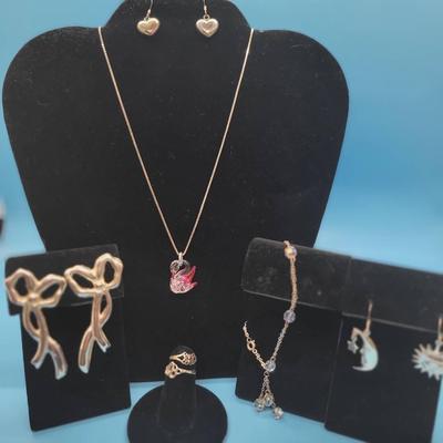 Sterling Jewelry: Blown Glass Swan On Sterling Chain, Toe Rings, Anklet, Etc
