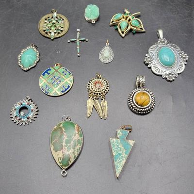 TDU143 (13) Beautiful Pendants