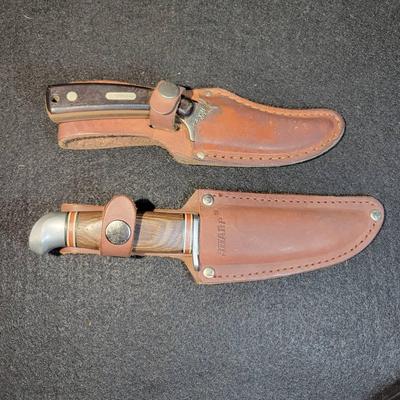 TDU147 (2) Fixed Blade Knives w/Leather Sheaths