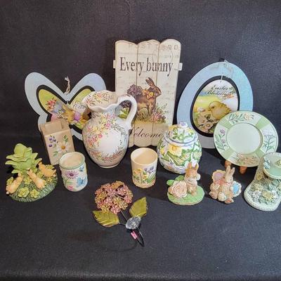 TDU149 "Hoppy Easter"-Beatrix Potter Bookend, Yankee Candle Stand, Handpainted & Signed Pencil Cup,