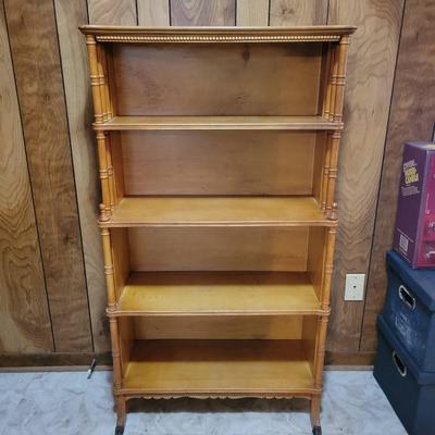 CHA172 Antique Etagere With Beaded Wood Trim & Metal Claw Feet