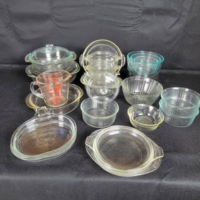 Pyrex Baking/Mixing/Storing