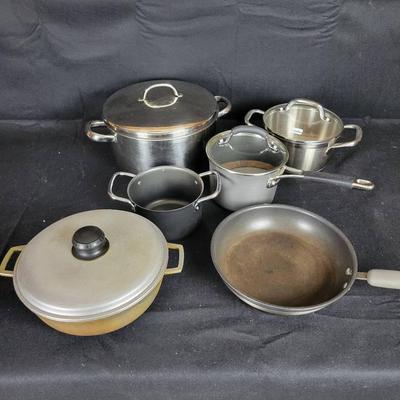 CHA180 Assorted Pots & Pans