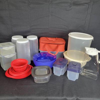 CHA183 Assorted Plastic Ware