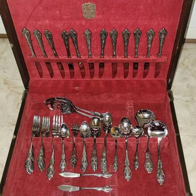 Oneida "Brahms" Stainless Flatware w/Box & Key 1990-2014