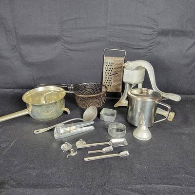 Vintage Kitchen Gadgets