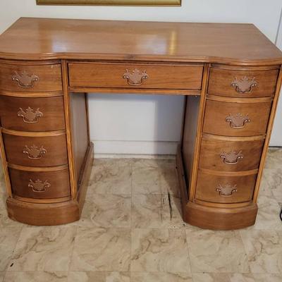 Vintage Bow Front Knee-hole Desk