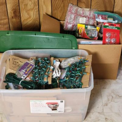 CHA339 Assorted Christmas Lights And Accessories 
