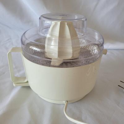 Coffe Maker, Blenders, and Juicer (K-EL)