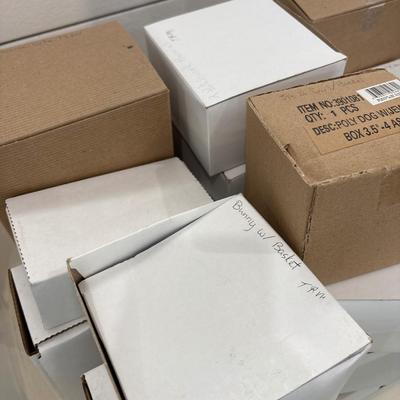 Empty small boxes (craft storage?)
