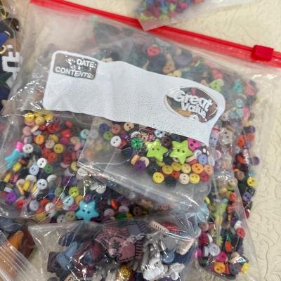Miniature crafting items