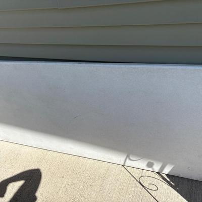 6’ folding table