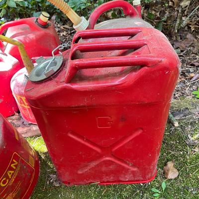 Collection of Gas Cans (S-MG)