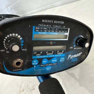 Pioneer 505 metal detector