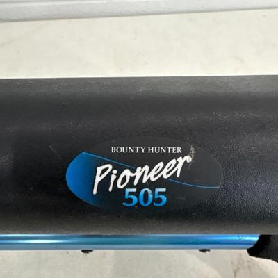 Pioneer 505 metal detector