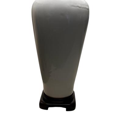 Classic White Table Lamp
