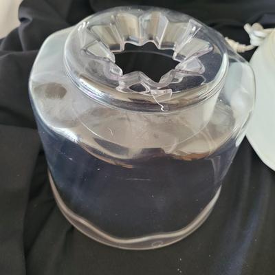 Ice Cream Maker and Jeanette Glass Parfait Cups (K-EL)