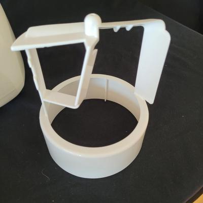 Ice Cream Maker and Jeanette Glass Parfait Cups (K-EL)