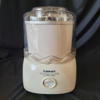 Ice Cream Maker and Jeanette Glass Parfait Cups (K-EL)