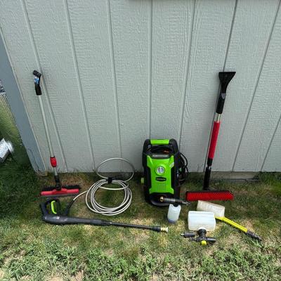 GREENWORKS PRESSURE WASHER WITH VARIOUS SCRUB BRUSHES