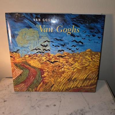 Coffee table Van Gogh book