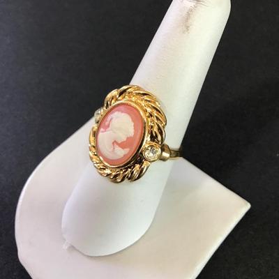 Lovely vintage, Victorian revival style lady, portrait, cameo, gold tone