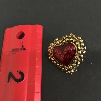 Vintage gold tone red flower Avon signed heart shape tac pin