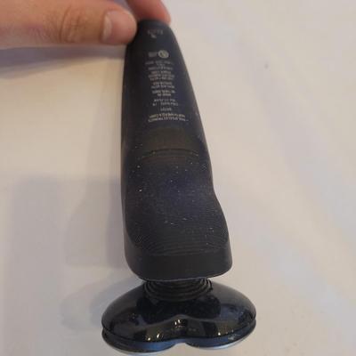 Braun and Phillips Shavers (BR2-EL)