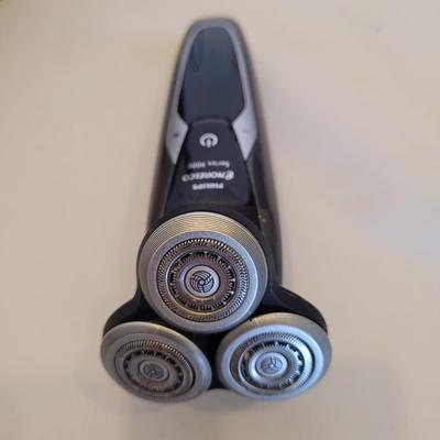 Braun and Phillips Shavers (BR2-EL)