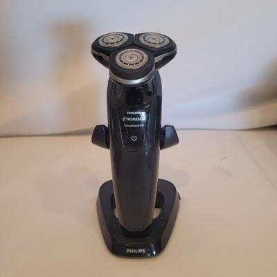 Braun and Phillips Shavers (BR2-EL)