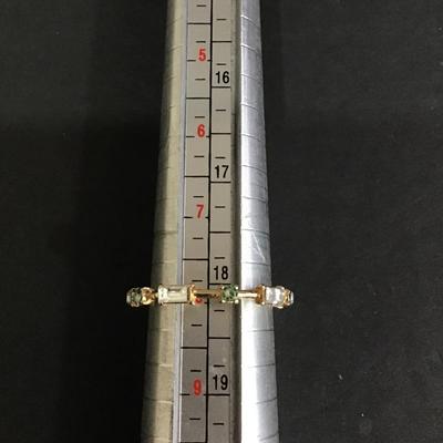 Pretty gold tone ring