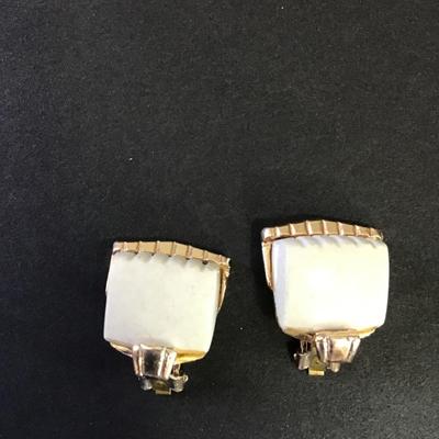 Vintage white Lucite chunky gold tone clip on swivel earrings