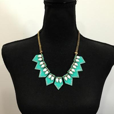 Cool vintage style statement necklace