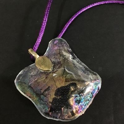 Pretty unique glass flower pendant necklace