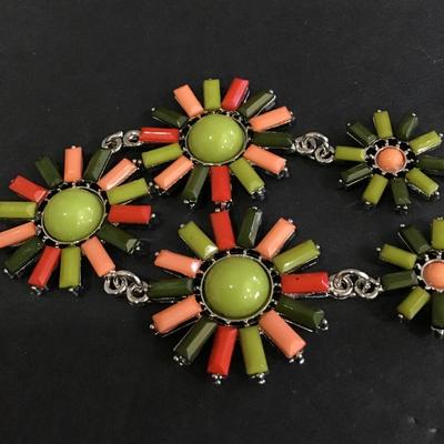 Vintage beaded flower statement necklace