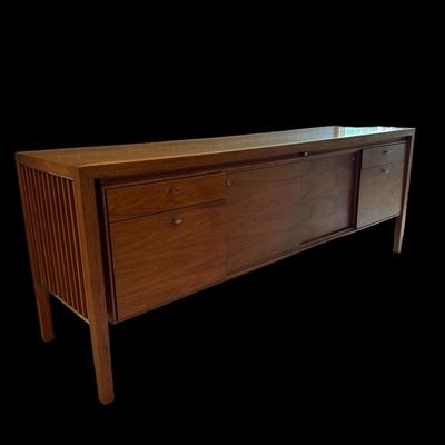 Baumen Business Interiors Credenza