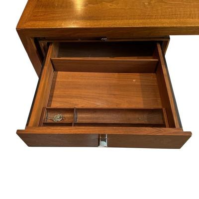 Baumen Business interiors Executive Desk and wastebasket